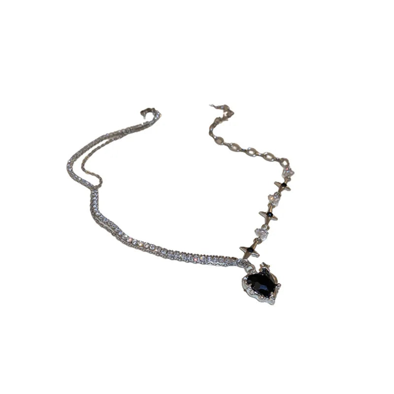 Kpop Black Heart Pendant Necklace Punk Shiny Rhinestone Star Asymmetric Chain Necklace for Women Neck Chain Y2K Jewelry
